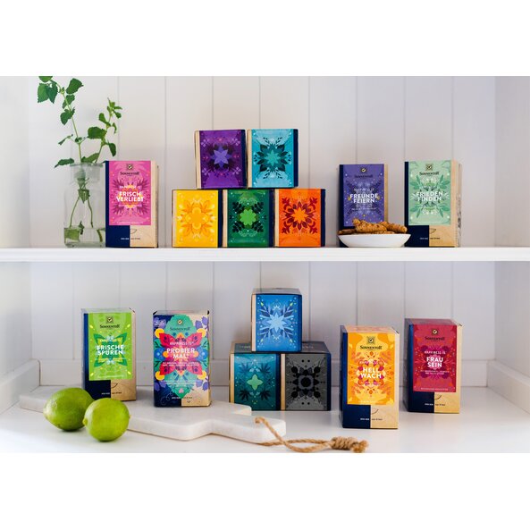 On the photo are all Happiness Is varieties. The tea packs are on a shelf on two floors.